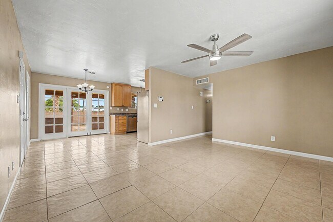 Building Photo - 17801 N 8th Dr