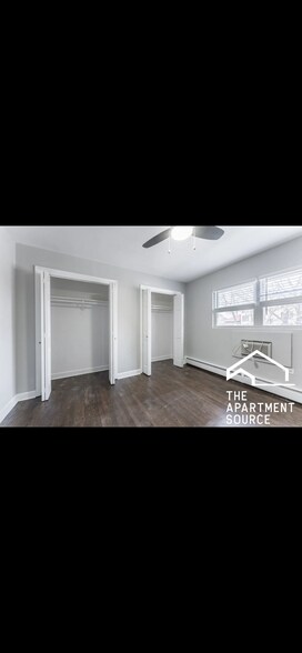 Building Photo - 1324 W Sherwin Ave