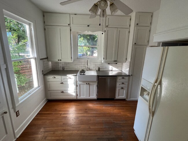 Building Photo - 9100 Georgian Dr