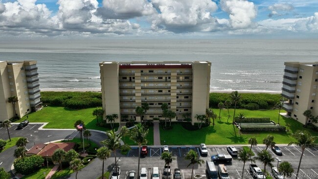 Building Photo - 7420 S Ocean Dr