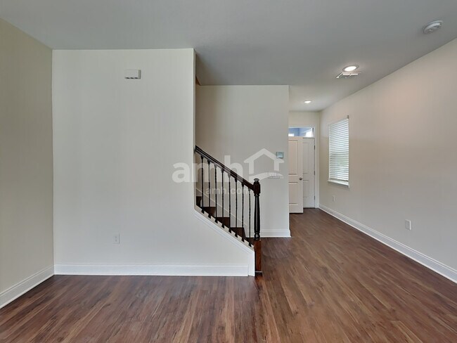 Building Photo - 6182 Little Blf Cir