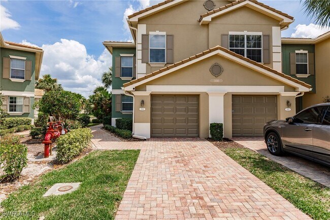 Building Photo - 3100 Cottonwood Bend