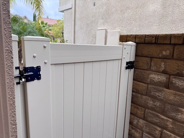 Building Photo - 17423 Smoke Tree Ln