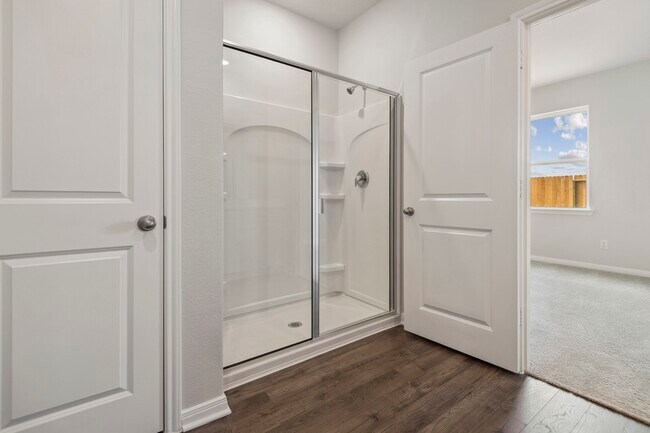 Building Photo - 15838 Berry Hl Dr