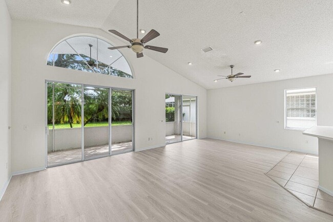 Building Photo - 7728 Edinburough Ln