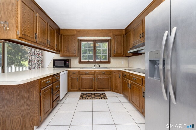 Building Photo - 428 Maple St