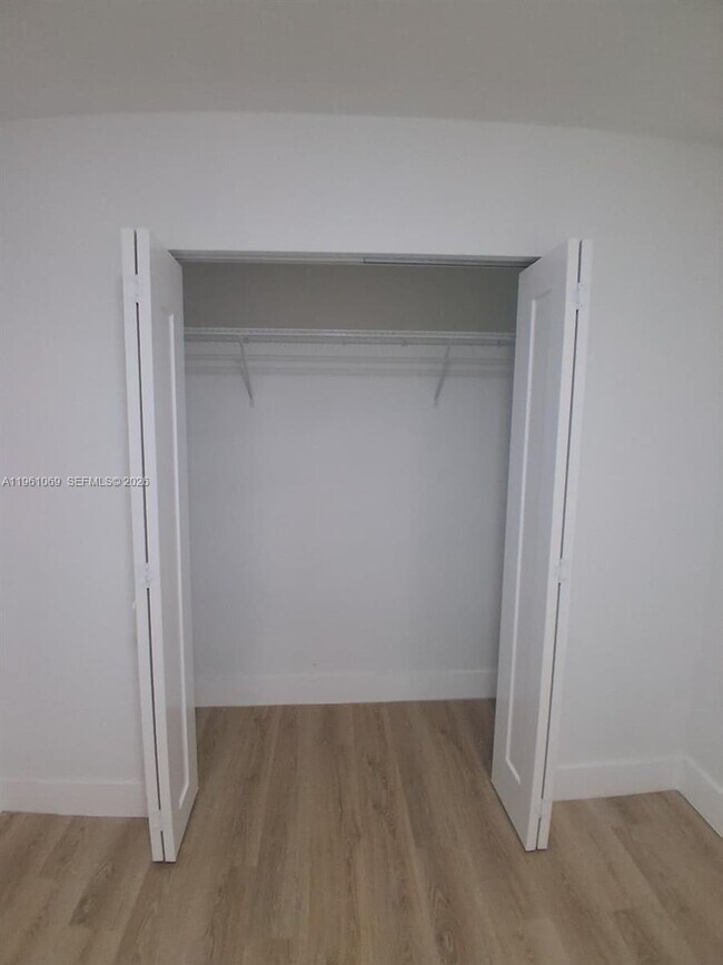 Building Photo - 1307 NW 16th St