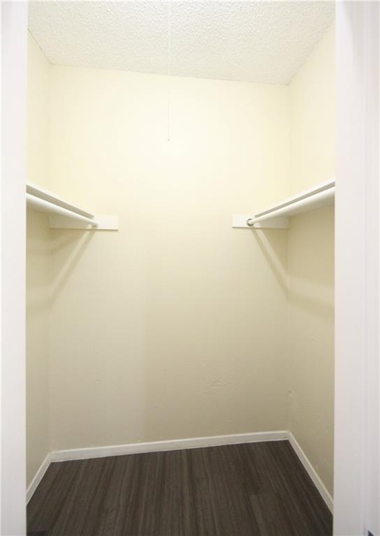 Building Photo - 11611 April Dr