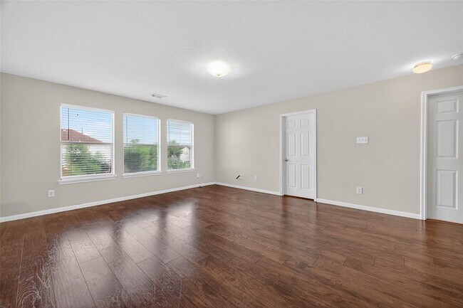 Building Photo - 21515 White Falls Ln