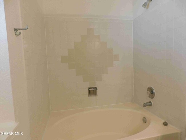 Building Photo - 8695 Pilgrimage Cir