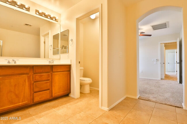 Building Photo - 2623 S Key Biscayne Dr