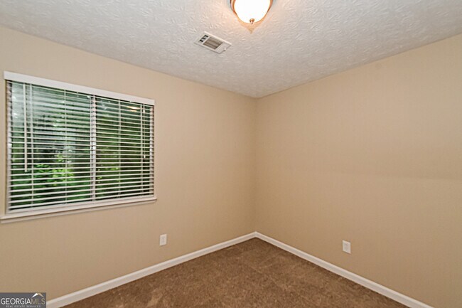 Building Photo - 8152 Dunellen Ln