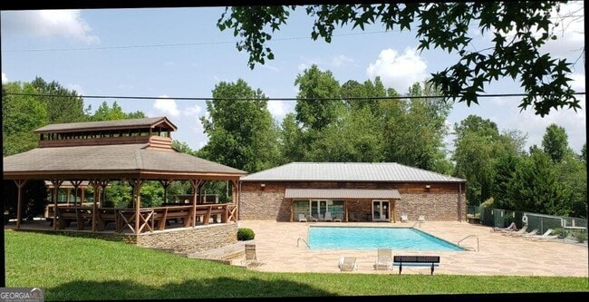 Building Photo - 1274 Foxhound Trail NE