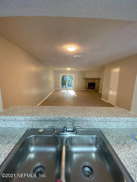 Building Photo - 4432 Melissa Ct N