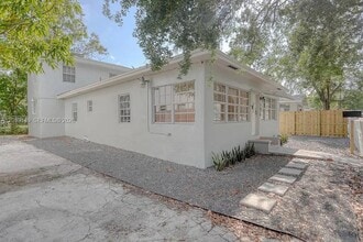 Building Photo - 3628 Thomas Ave