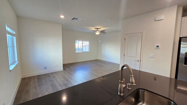 Building Photo - Modern 3-Bedroom Townhome – Built 2024 | Move-In Ready