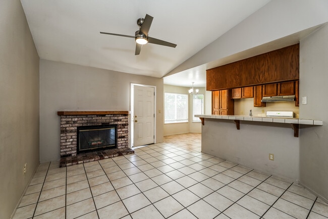 Building Photo - 7654 Zephyr Hills Way