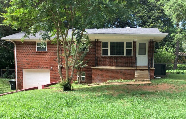 Primary Photo - 3126 Las Animas Ave NW