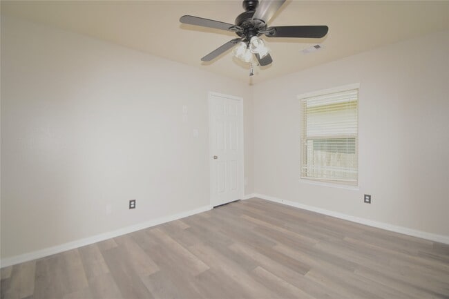 Building Photo - 21518 Crainfeld Dr