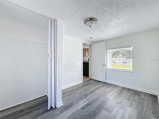 Building Photo - 1329 30th St