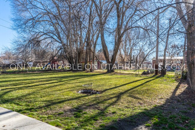 Building Photo - 40 E State St