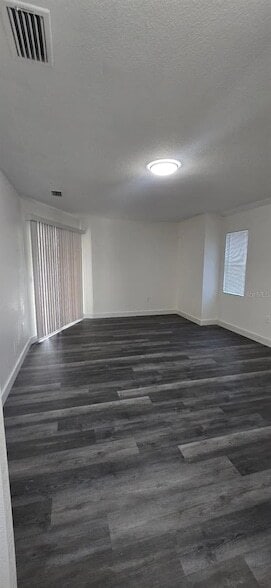 Building Photo - 5329 Kasper St