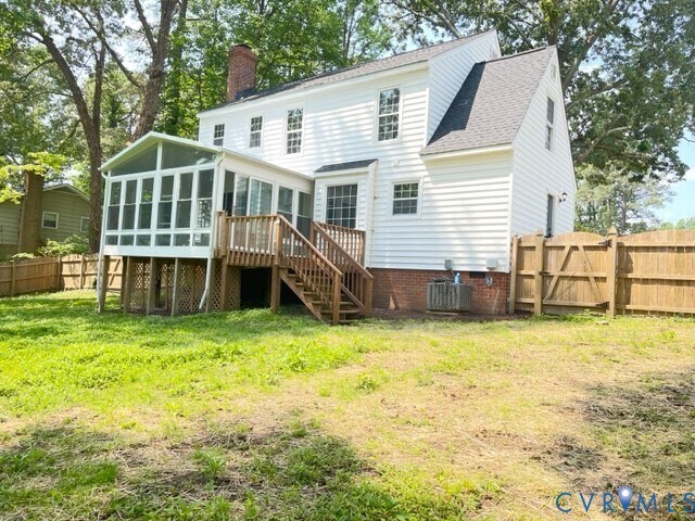 Building Photo - 9164 Avondale Dr