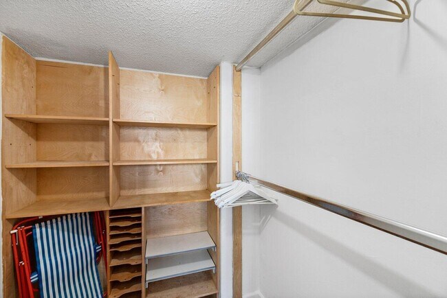 Building Photo - 1801 S Ocean Dr