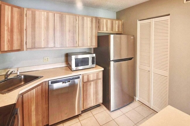Building Photo - 4850 Sable Pine Cir