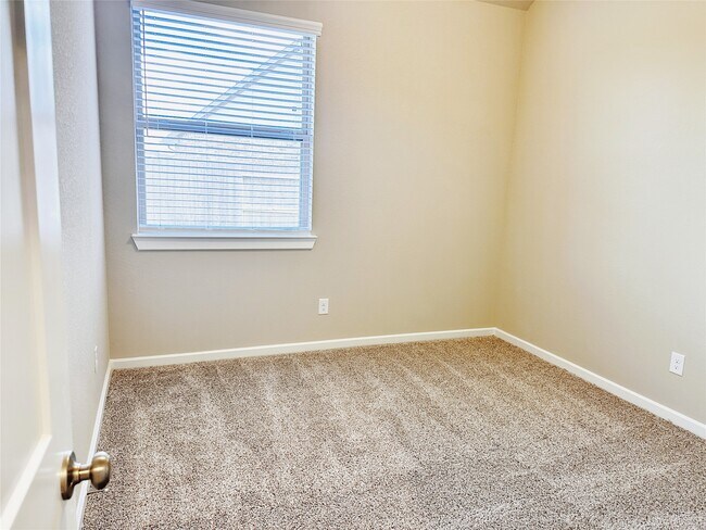 Building Photo - 967 Malibu Shr Ln