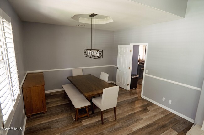 Building Photo - 43632 Colony Dr