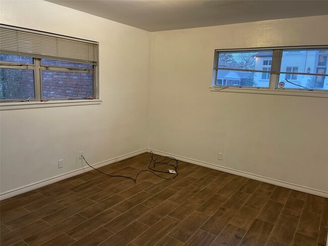 Building Photo - 5122 Jackwood St