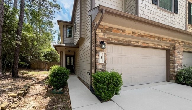 Building Photo - 3 Fairlee Ct