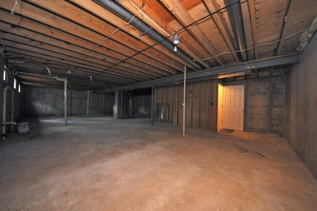 Building Photo - 49 Monterey Cypress Dr