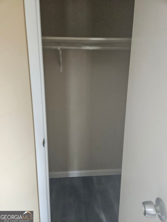 Building Photo - 3195 Highpoint Ct