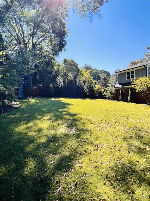 Building Photo - 322 4th Ave