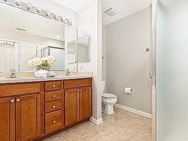 Building Photo - Stylish & Move-In Ready Home in Prime Aurora Location