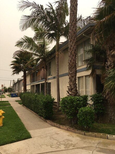 Building Photo - 12600 Fonthill Ave