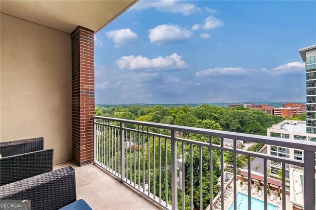 Building Photo - 1820 Peachtree St NW