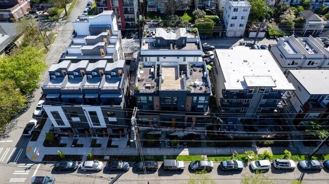 Building Photo - ULTRA-MODERN Townhome w/AC and Views in the Heart of Eastlake!