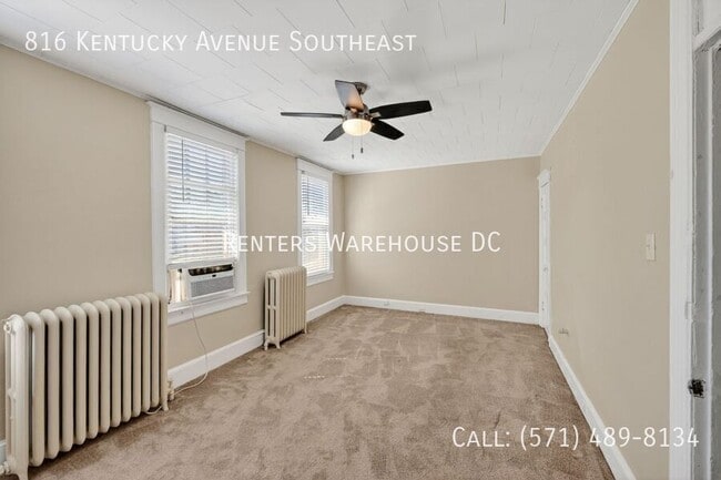 Building Photo - 816 Kentucky Ave SE