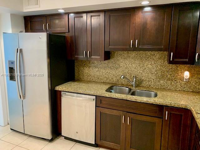 Building Photo - 5750 Collins Ave