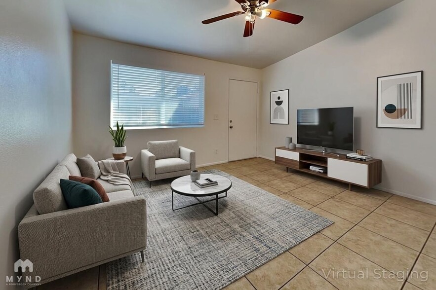 Building Photo - 10435 N 11th Ave