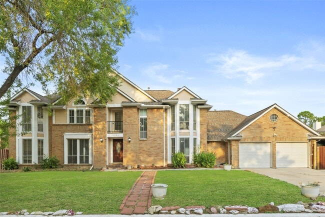 Primary Photo - 13051 Meadowline Dr