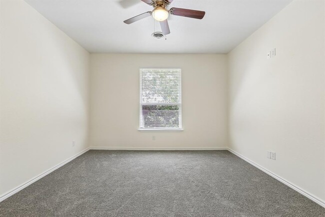 Building Photo - 133 N Kanaio Dr