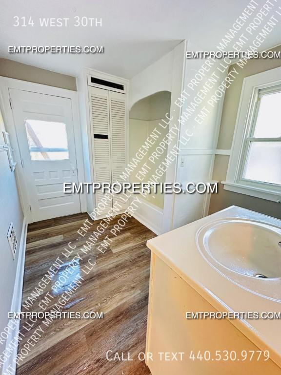 Building Photo - 314 west 30th-