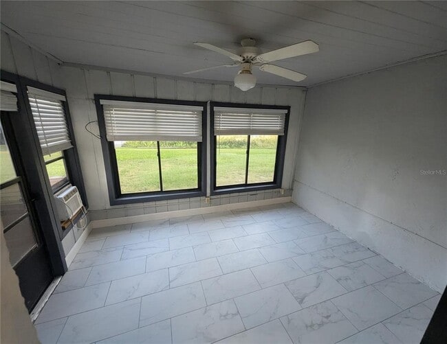 Building Photo - 5635 Struthers Ct