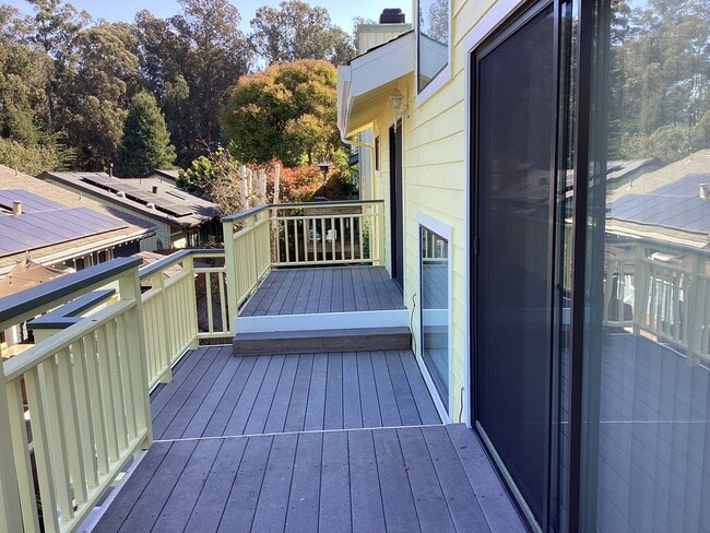 Building Photo - Two Story Aptos Home