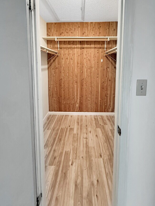 Building Photo - Move-In Special: Get 1 Month FREE! Sign a lease and move in by March 15, 2026 to receive one full...