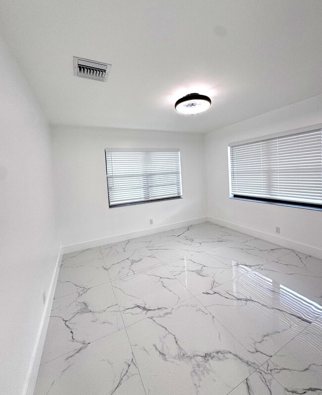 Building Photo - 835 Andrew Redding Rd